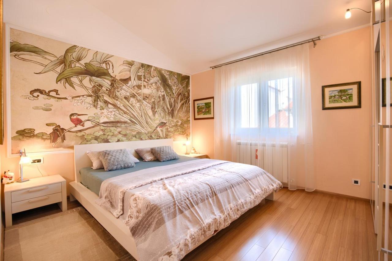 Apartamento Tomisha Pjescana Uvala Exterior foto